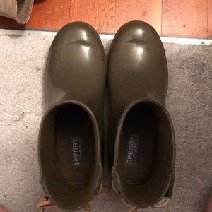 Sperry rain boots